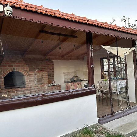 Casa De Vacanta Mirela Novaci-Straini Bagian luar foto