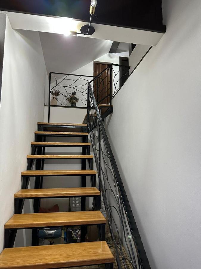 Casa De Vacanta Mirela Novaci-Straini Bagian luar foto